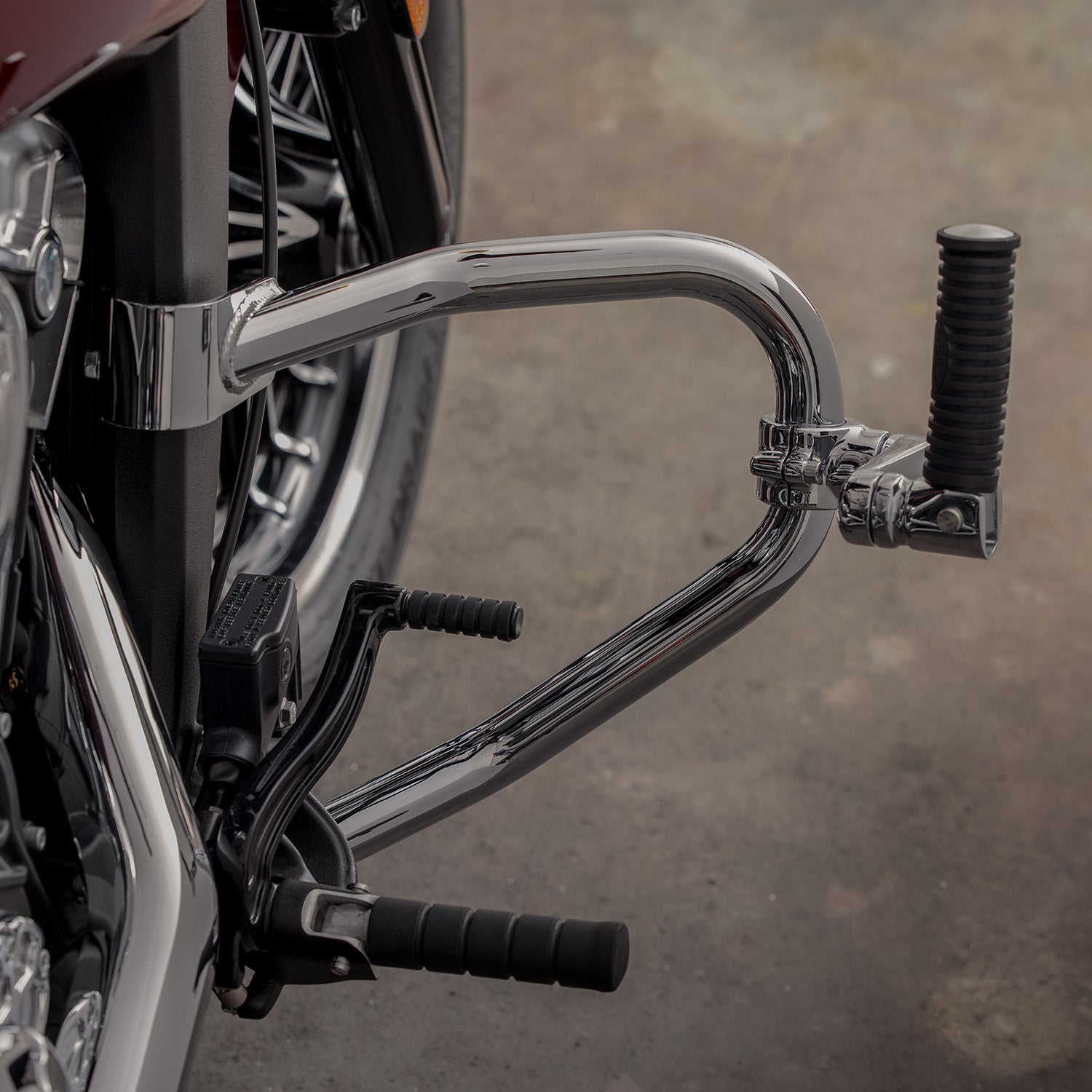 Steel Front Highway Bars in Chrome, Pair