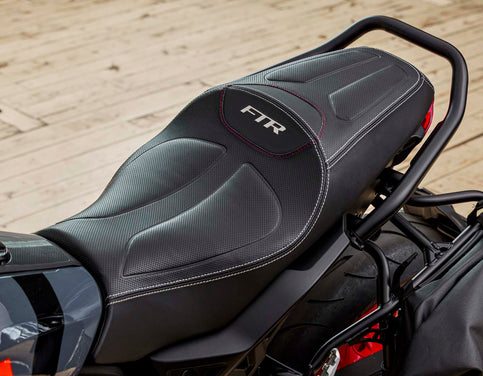 Comfort+ Seat, Black